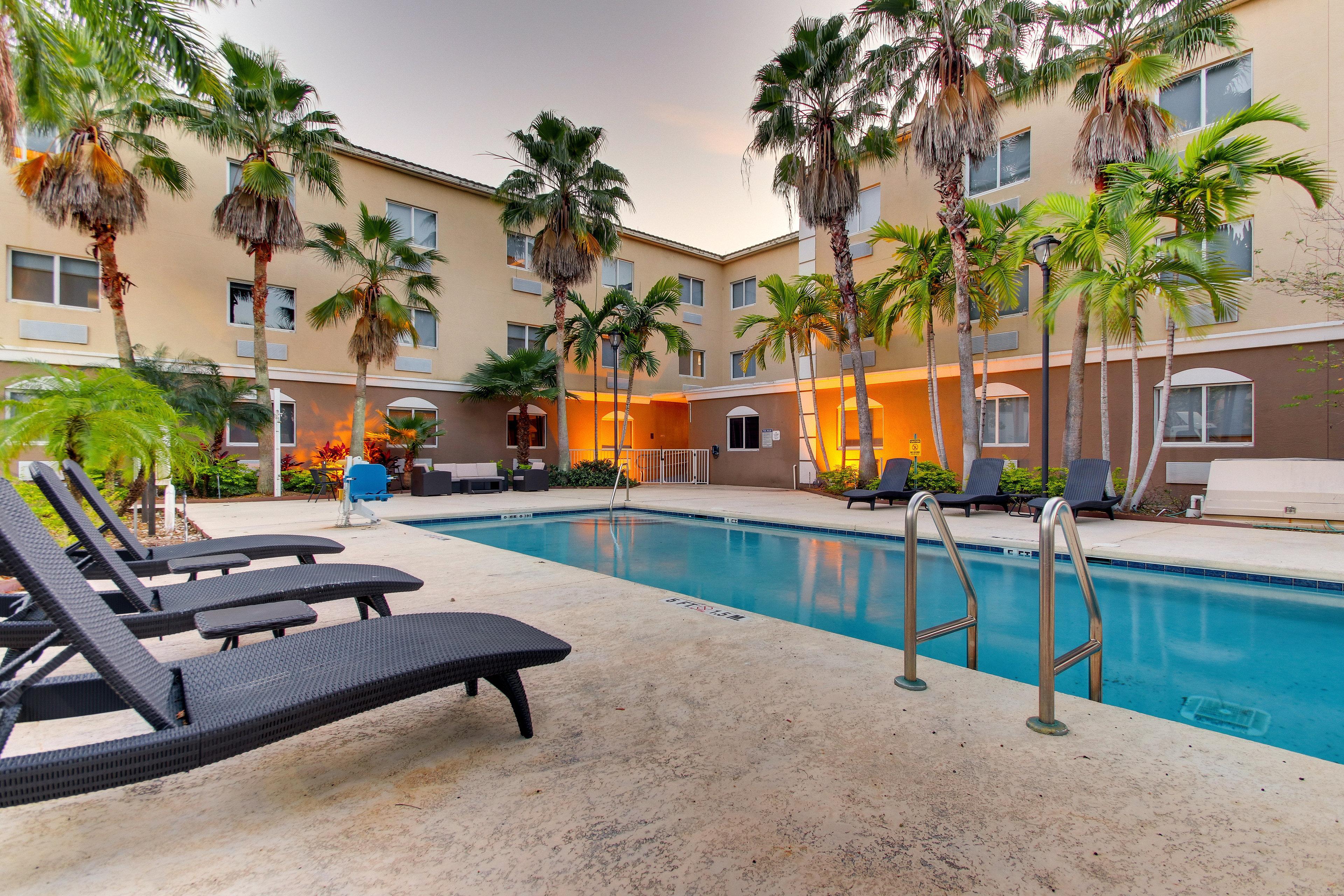 Holiday Inn Express West Palm Beach Metrocentre By Ihg Eksteriør bilde