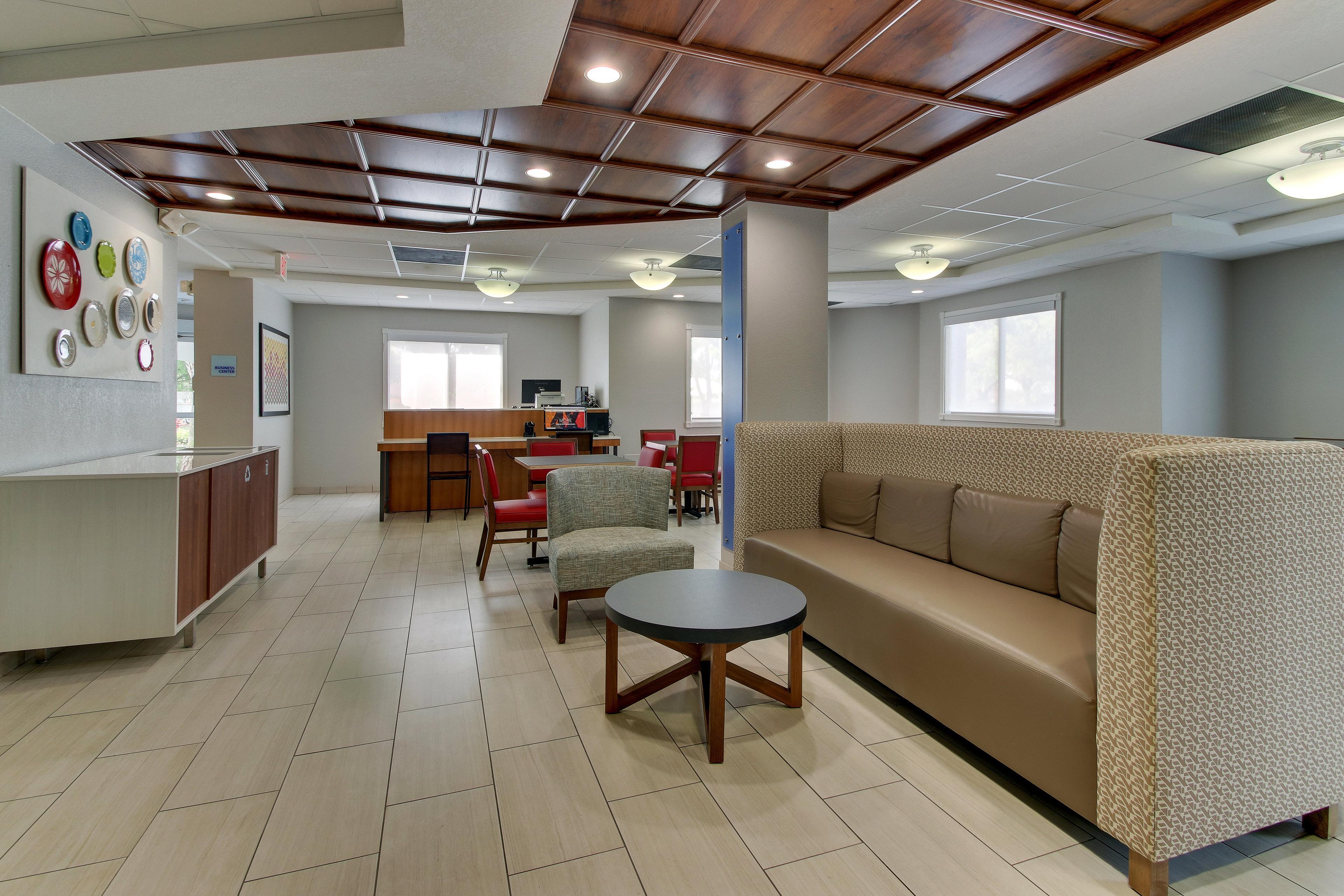 Holiday Inn Express West Palm Beach Metrocentre By Ihg Eksteriør bilde